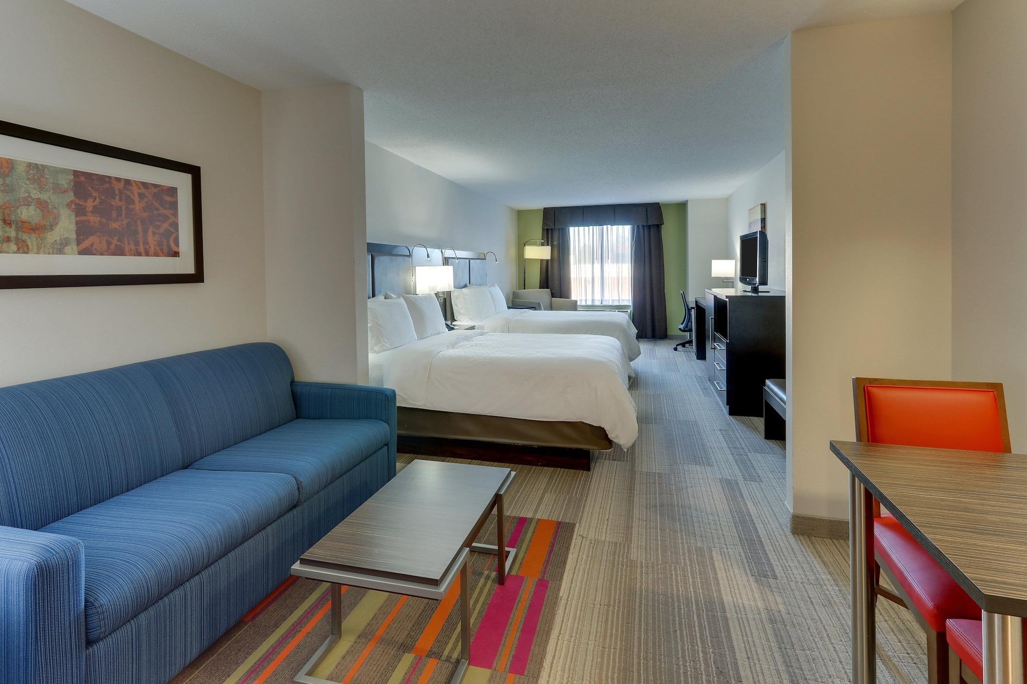 Suite, Multiple Beds