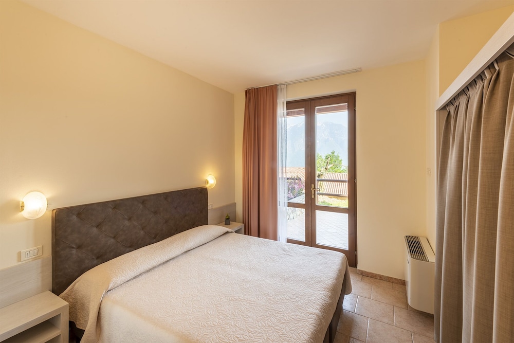 Hotel Pineta Campi 11/90