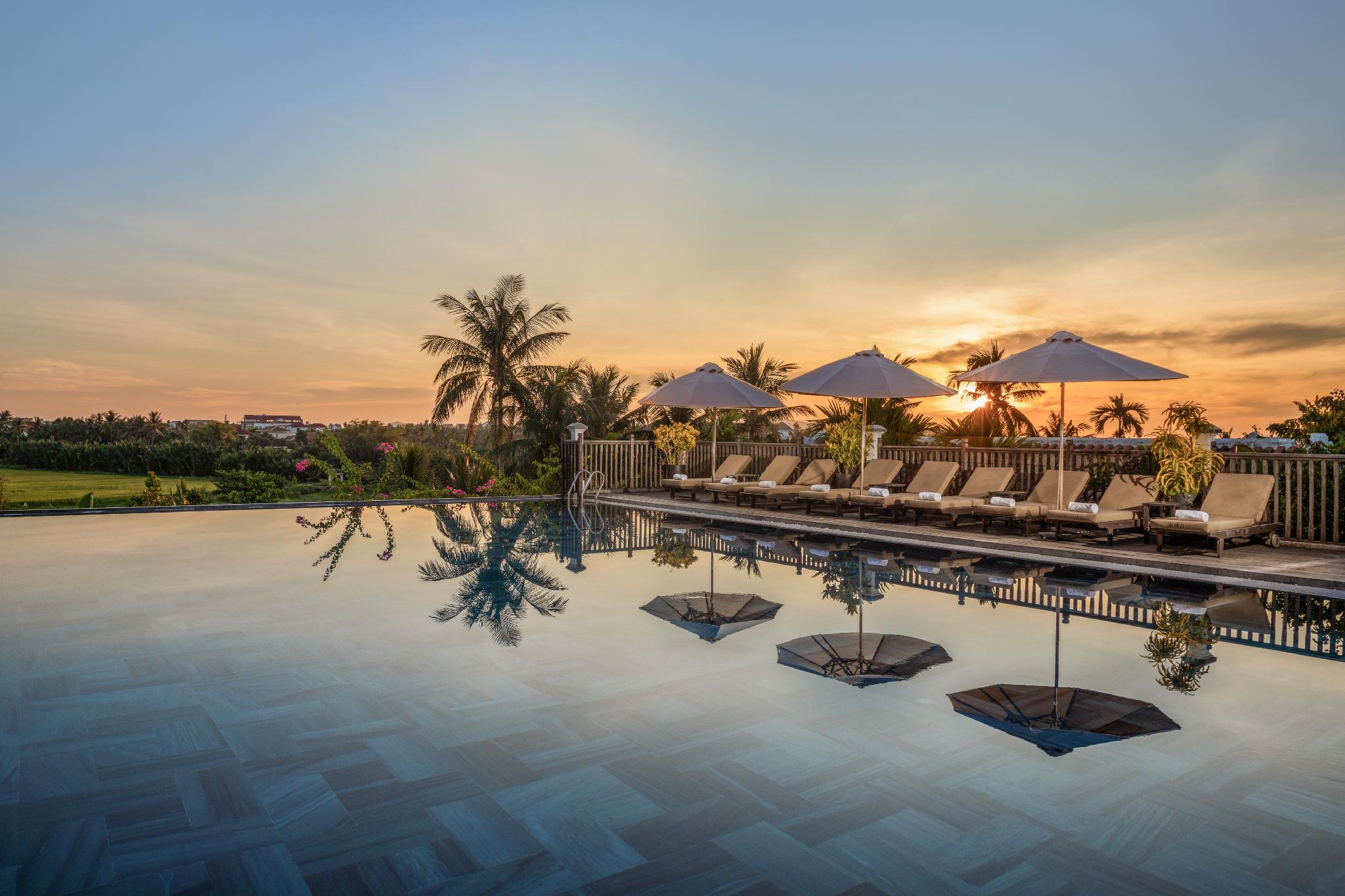 Palm View Villa Room