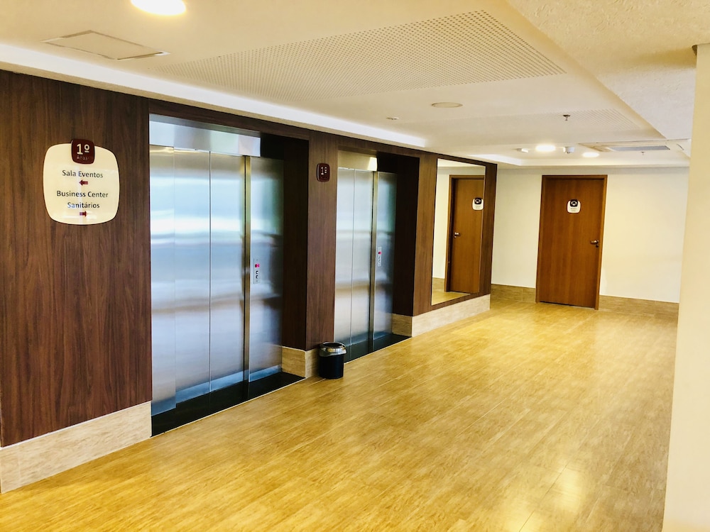 Lummina Hotel Mogi 11/50
