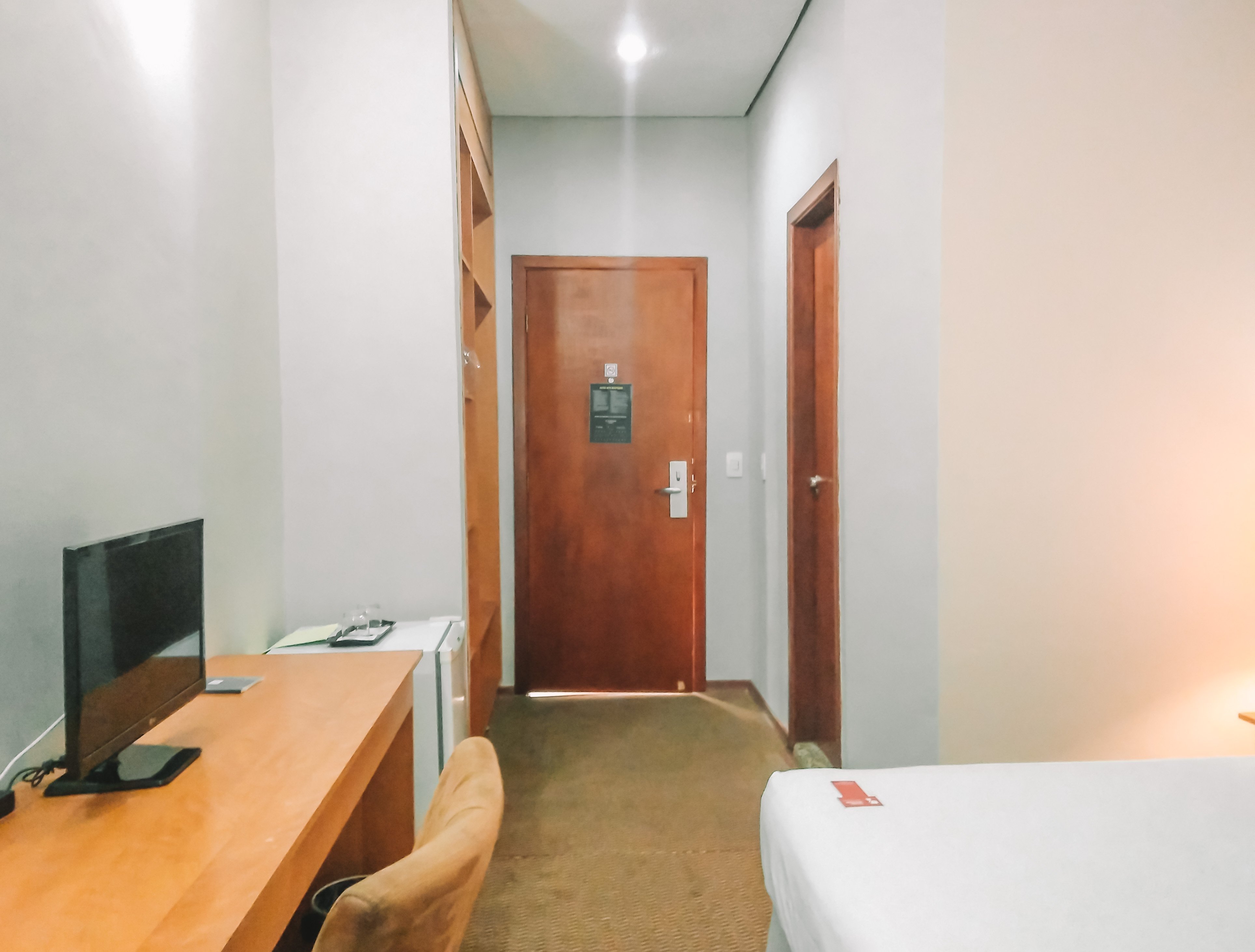 VOA Express Inn Hotel Orquidea 73/77