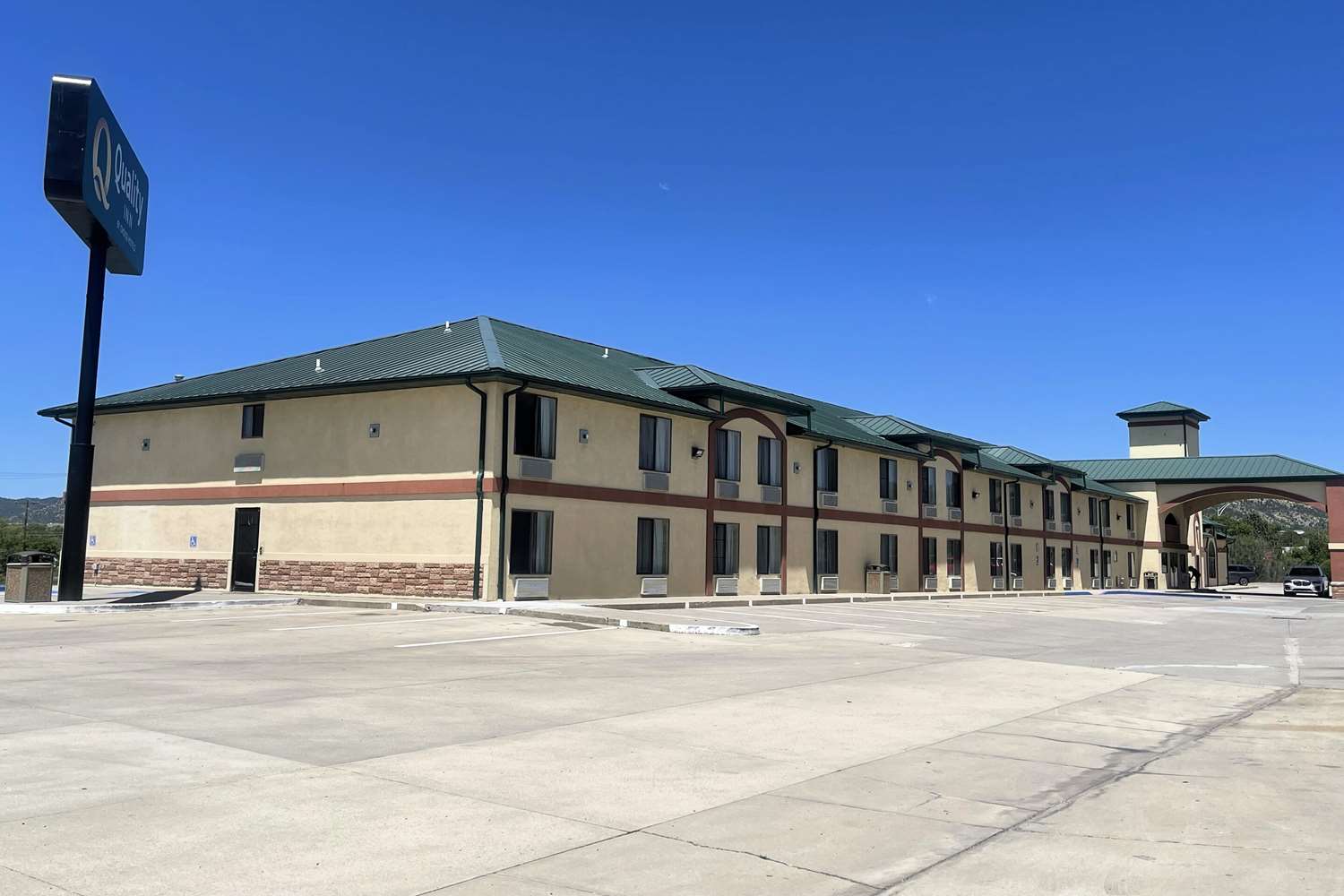 Quality Inn Raton, NM 26/28