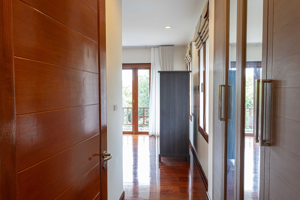 Premium Villa Baan Kinlom Chomlay 写真2