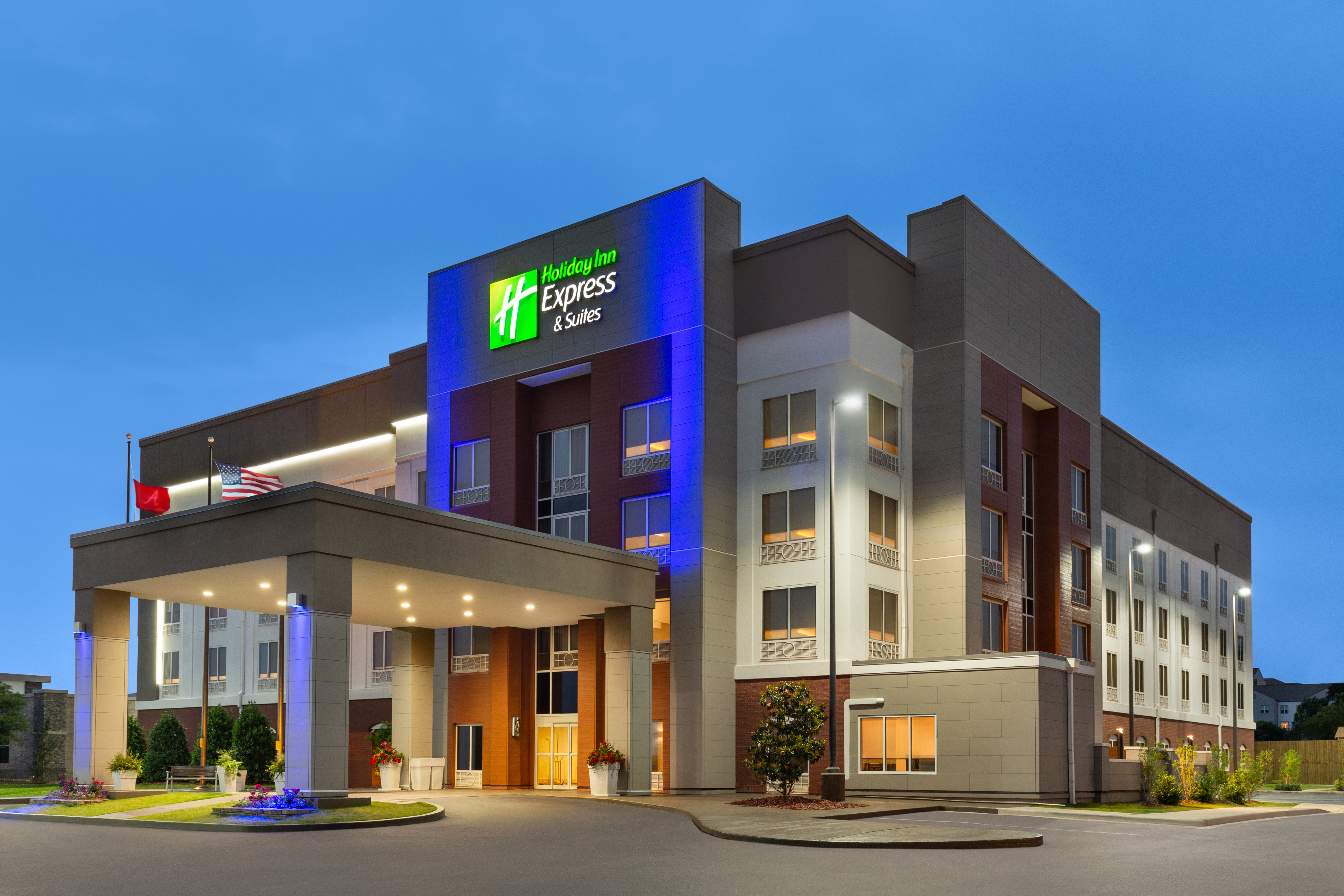 Holiday Inn Express and Suites Tuscaloosa University an IHG Hotel 4/65