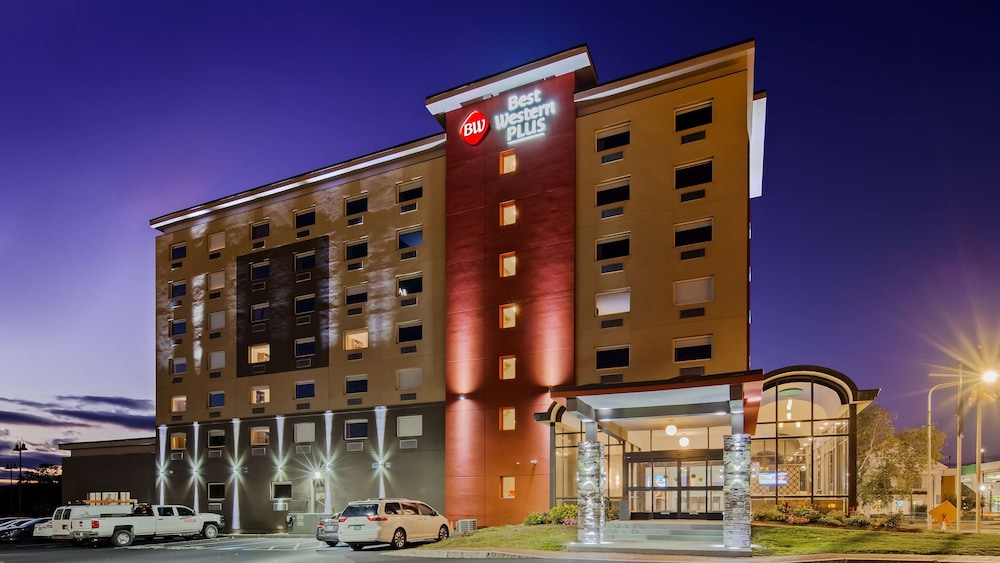 Best Western Plus Landmark Inn 1/43