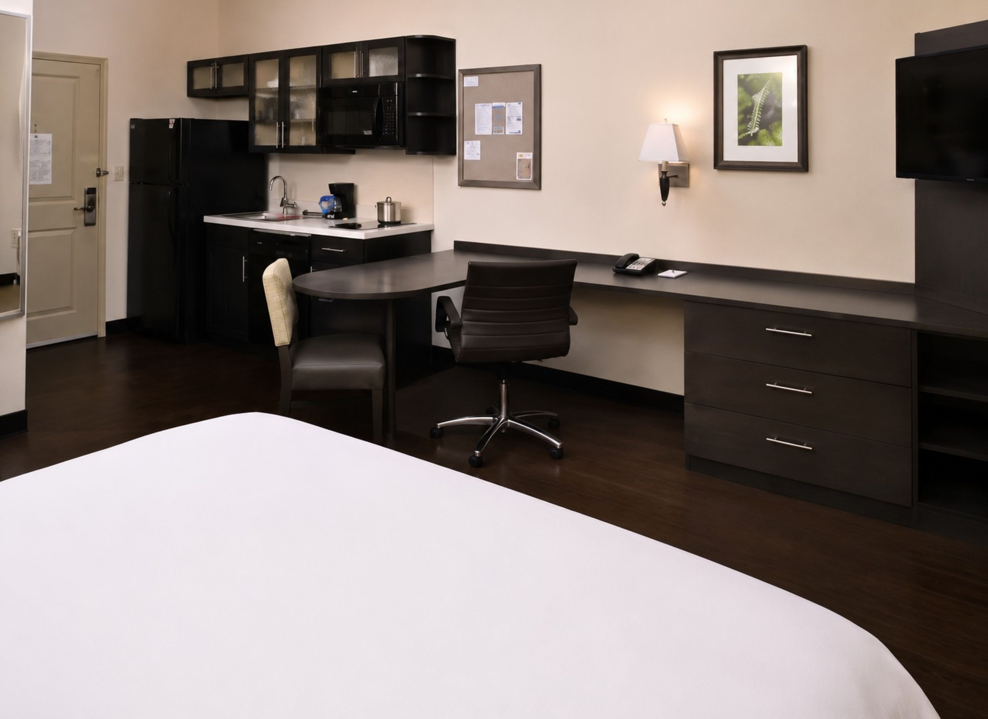 Candlewood Suites Morgantown Univ West Virginia 54/61