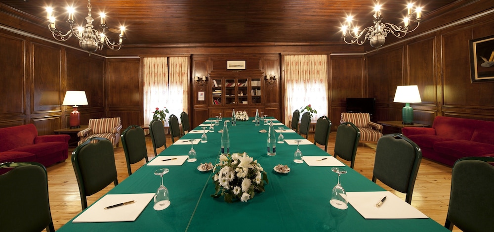 Parador De Cervera De Pisuerga 49/69