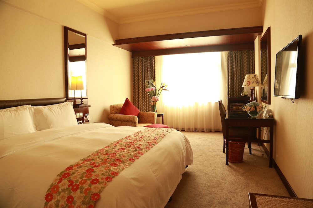 Seaview Gleetour Hotel 13/28