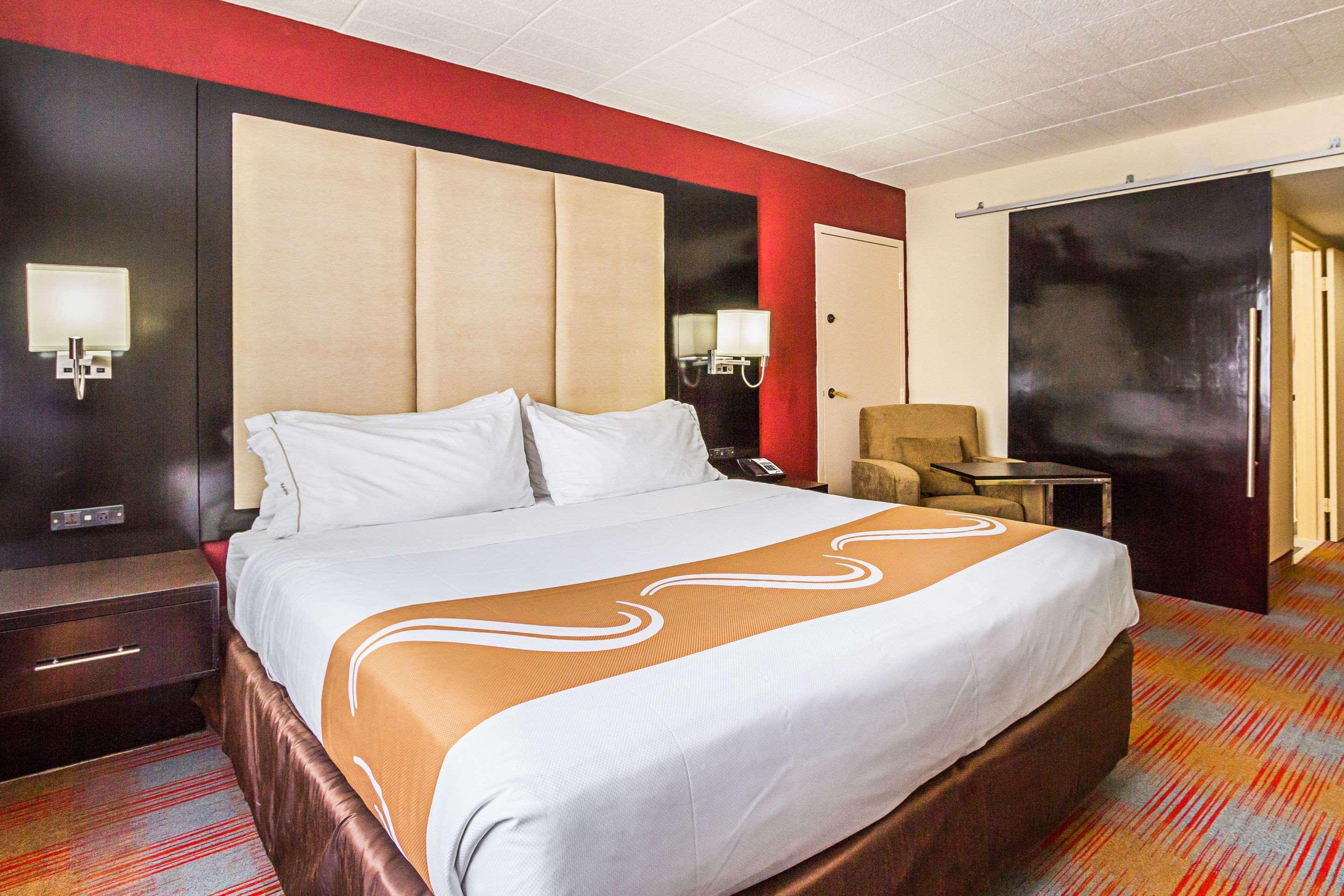 Room, King Bed, Accessible