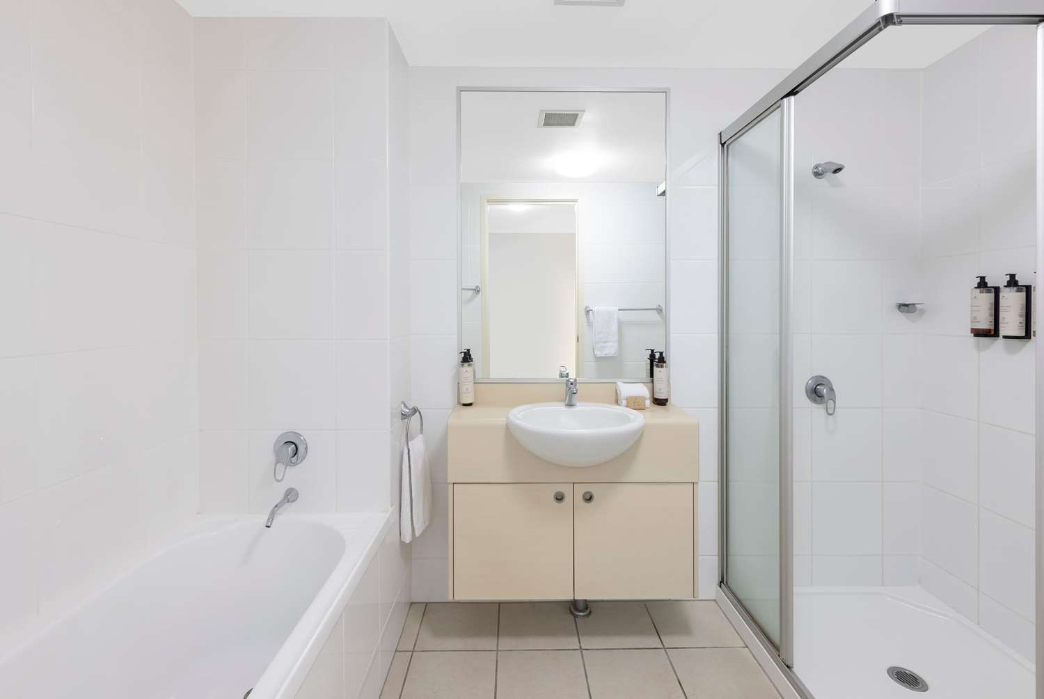 RAMADA BY WYNDHAM MARCOOLA BEACH 44/45