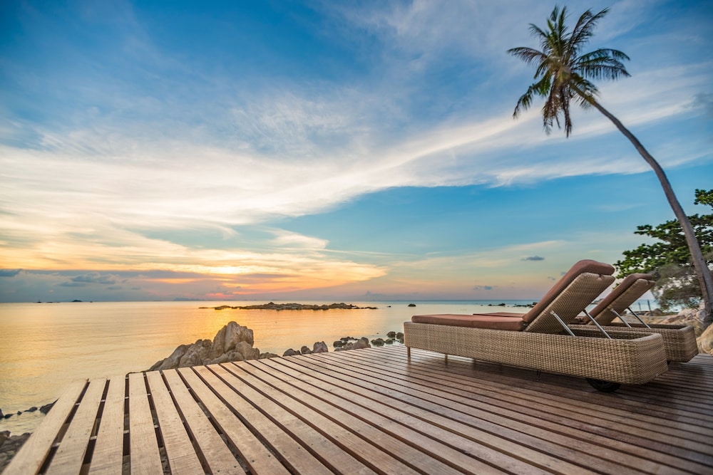Beyond the Blue Horizon Villa Resort 69/73