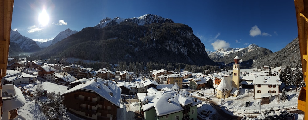 Hotel Cesa Tyrol 66/71