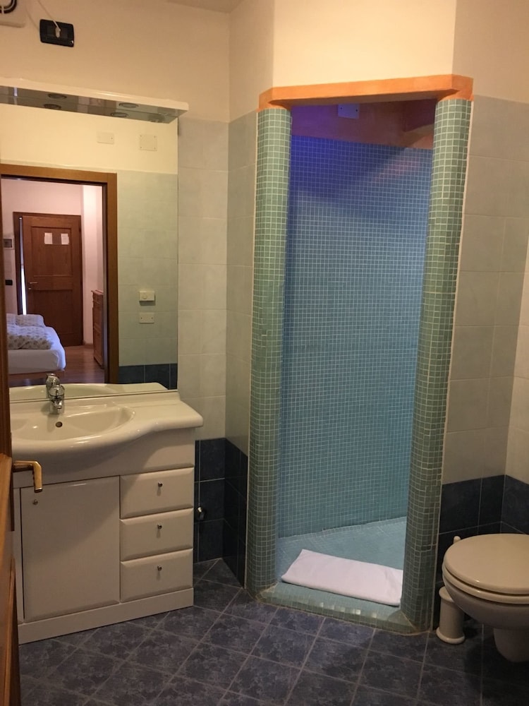 ALBERGO PANORAMA 28/30