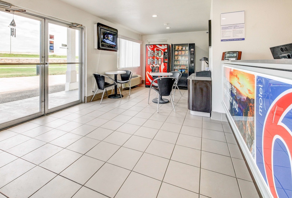 Motel6 Waco, TX - Lacy Lakeview 40/49