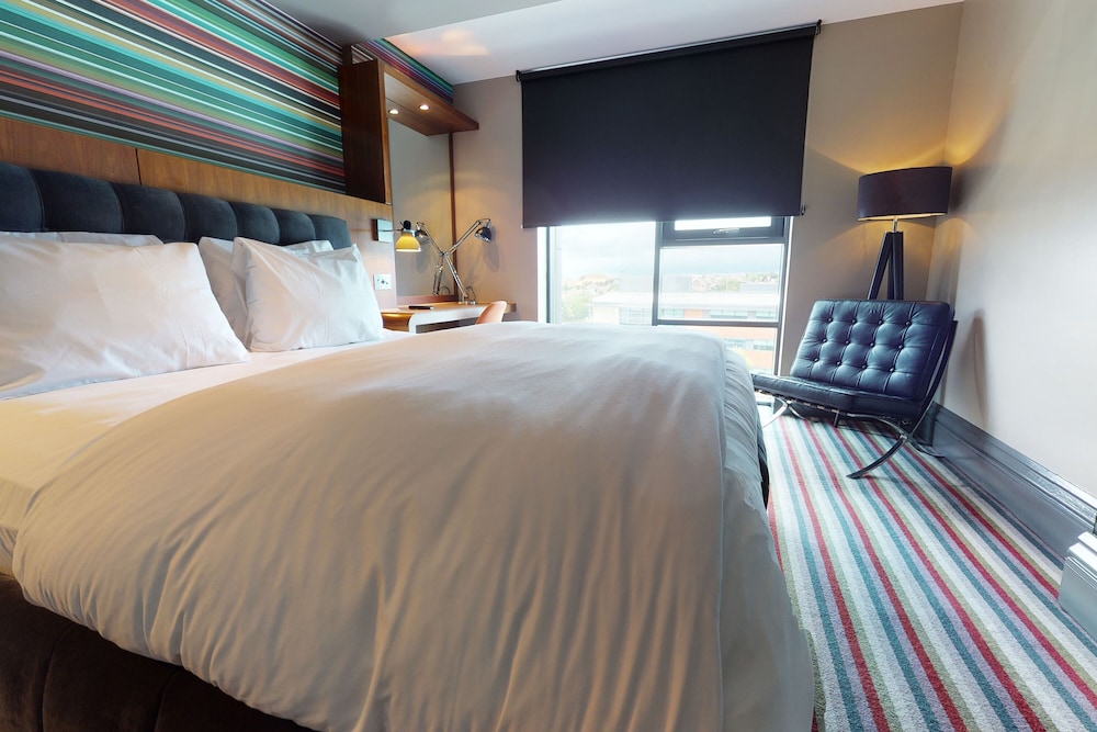 Club, Double Bed, Pool Access