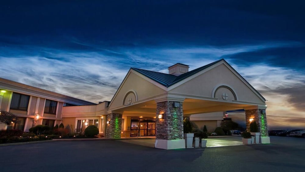 Buffalo Airport Hotel 2/61
