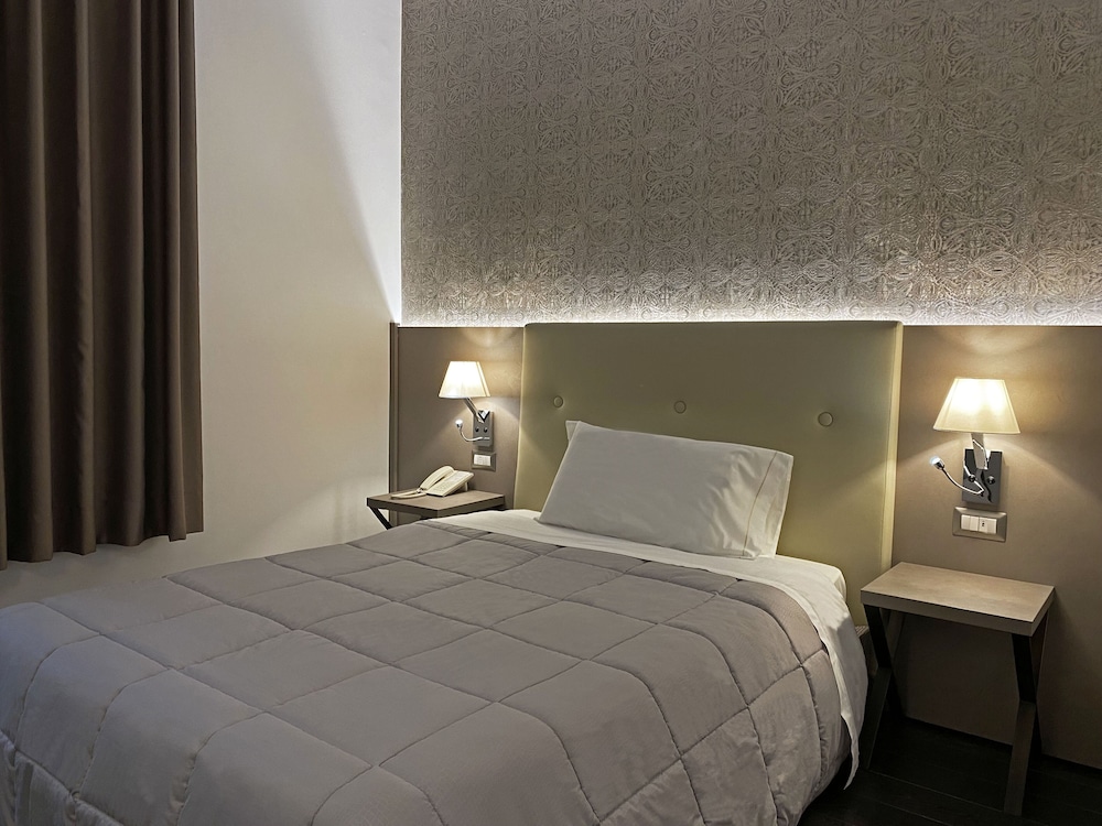 Hotel Viva 10/82