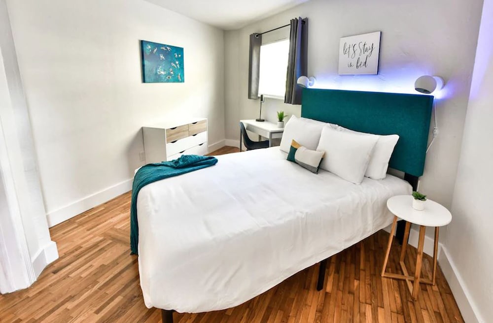 1 BEDROOM