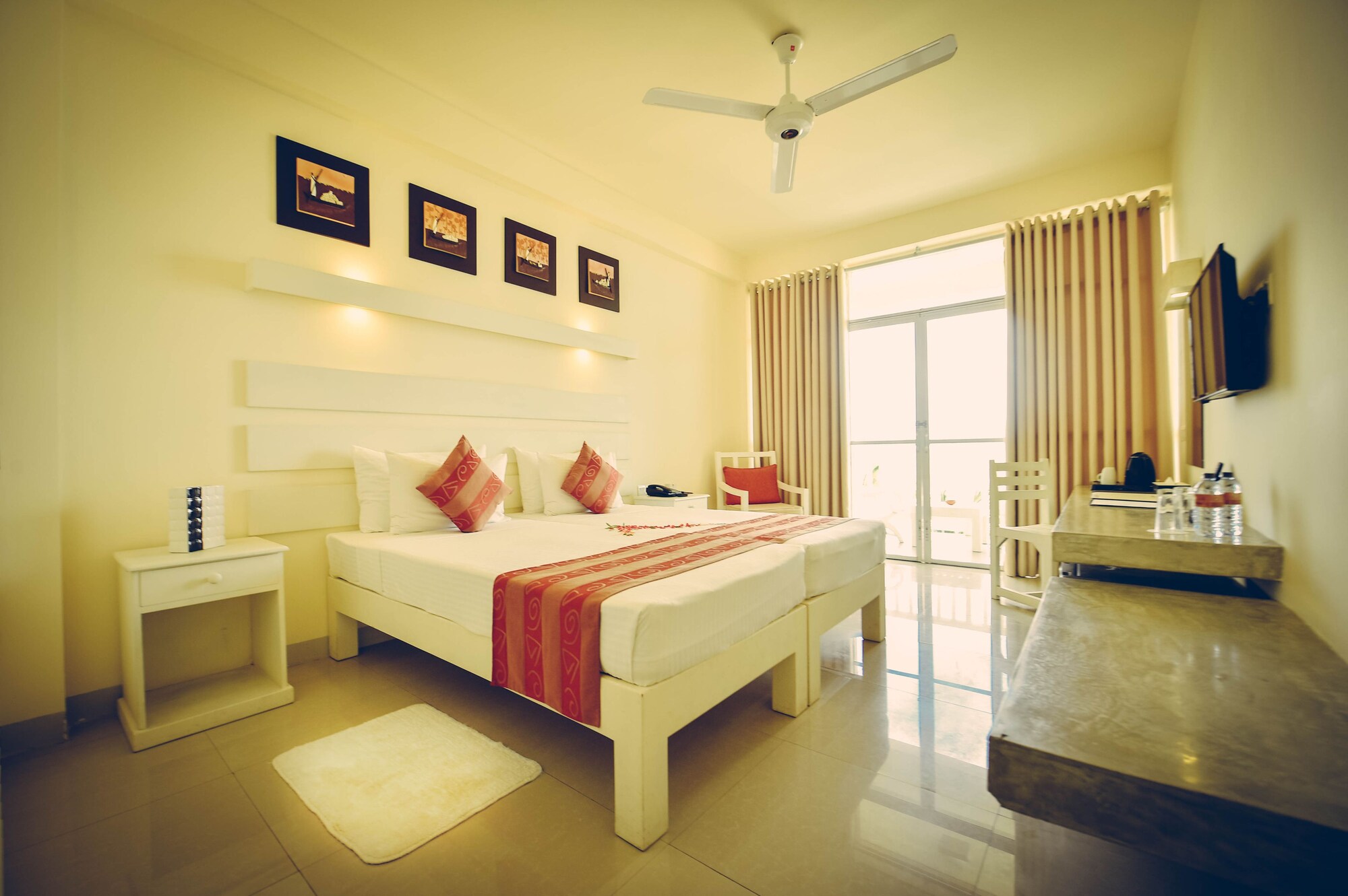 DELUXE, SEA VIEW