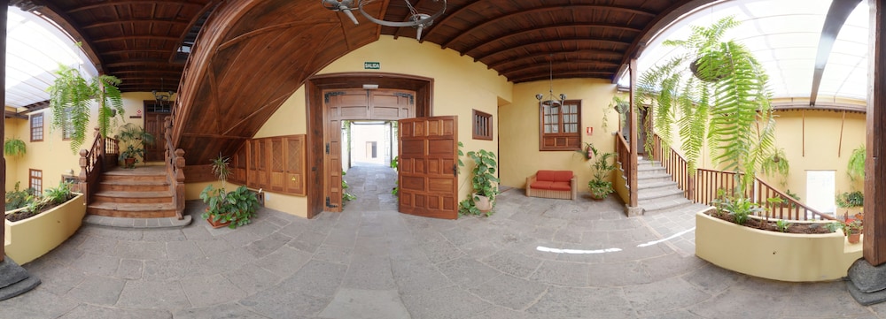 Bentor Rural Hotel 8/50