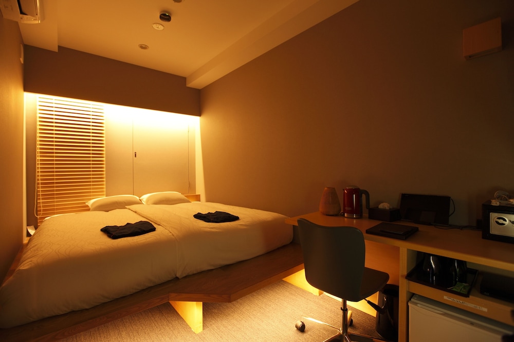 Amanek Ginza East 42/57