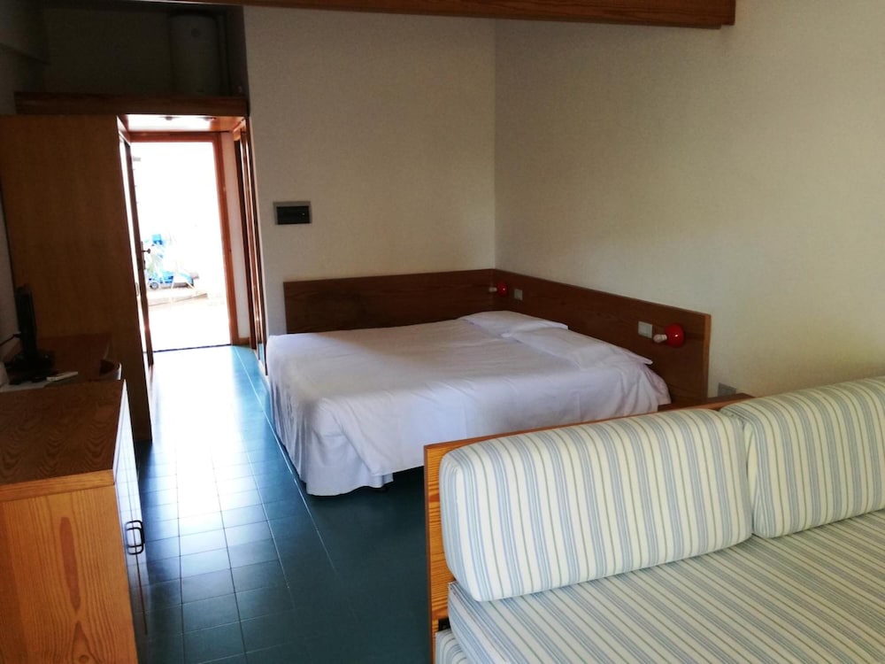 HOTEL KYRIE ISOLE TREMITI 11/40