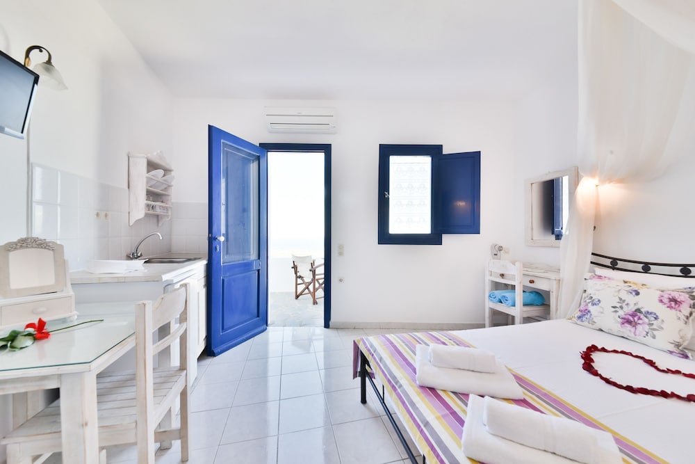 Agnadi Villa 15/67