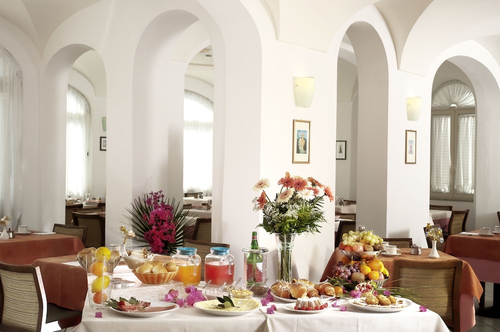 Hotel Ulisse 46/62