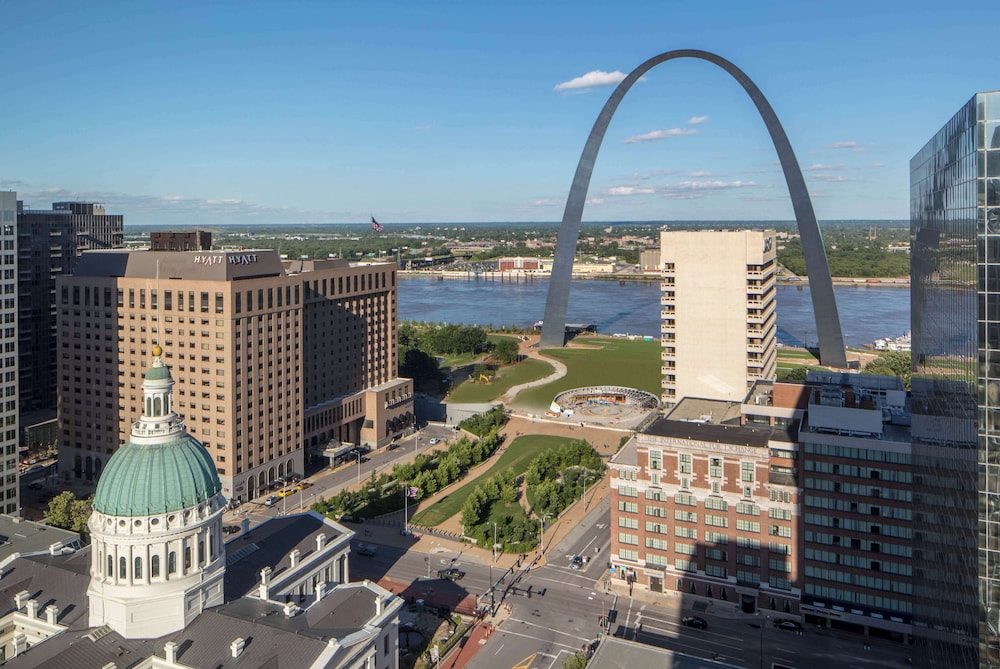 Hyatt Regency Saint Louis at The Arch 73/76