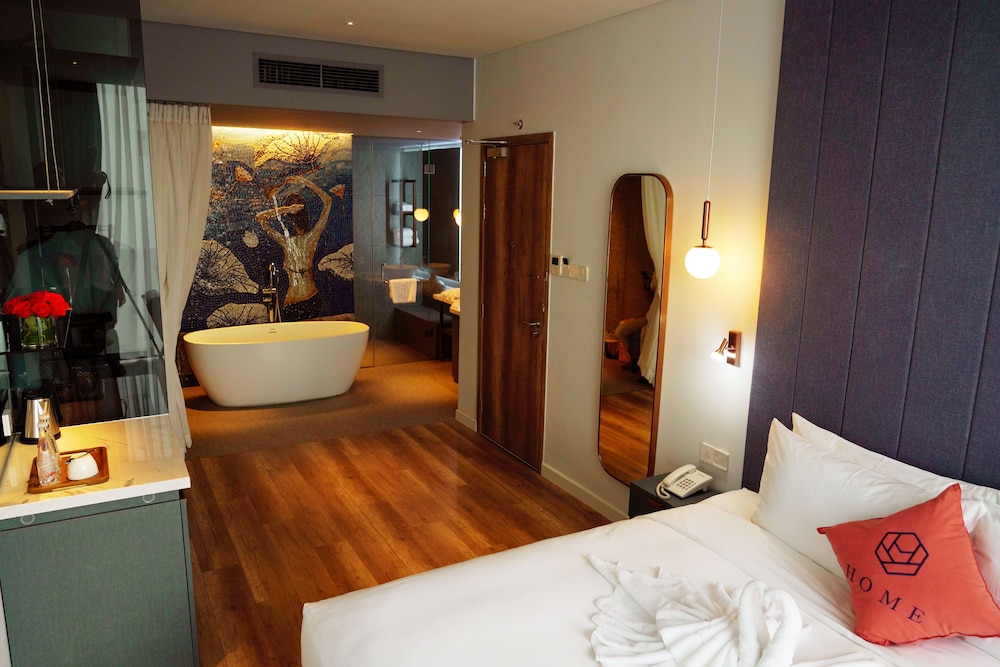 Signature, Home, King Bed