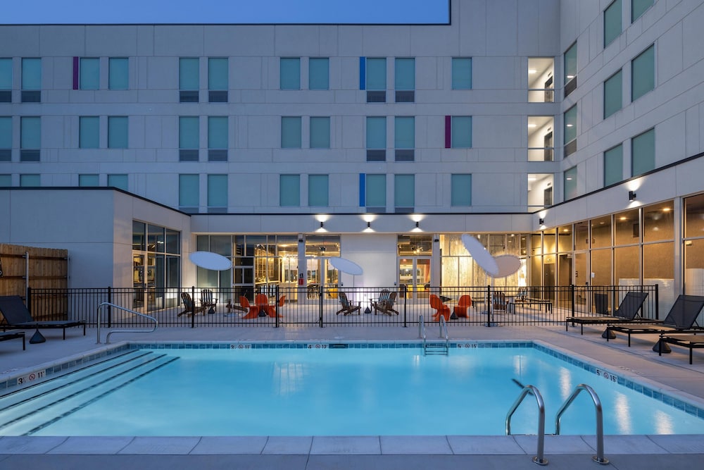 Aloft Oklahoma City Quail Springs 3/33