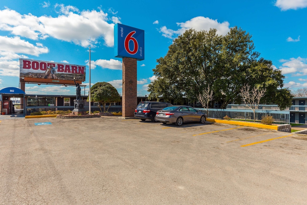 Motel6 Temple, TX 37/46