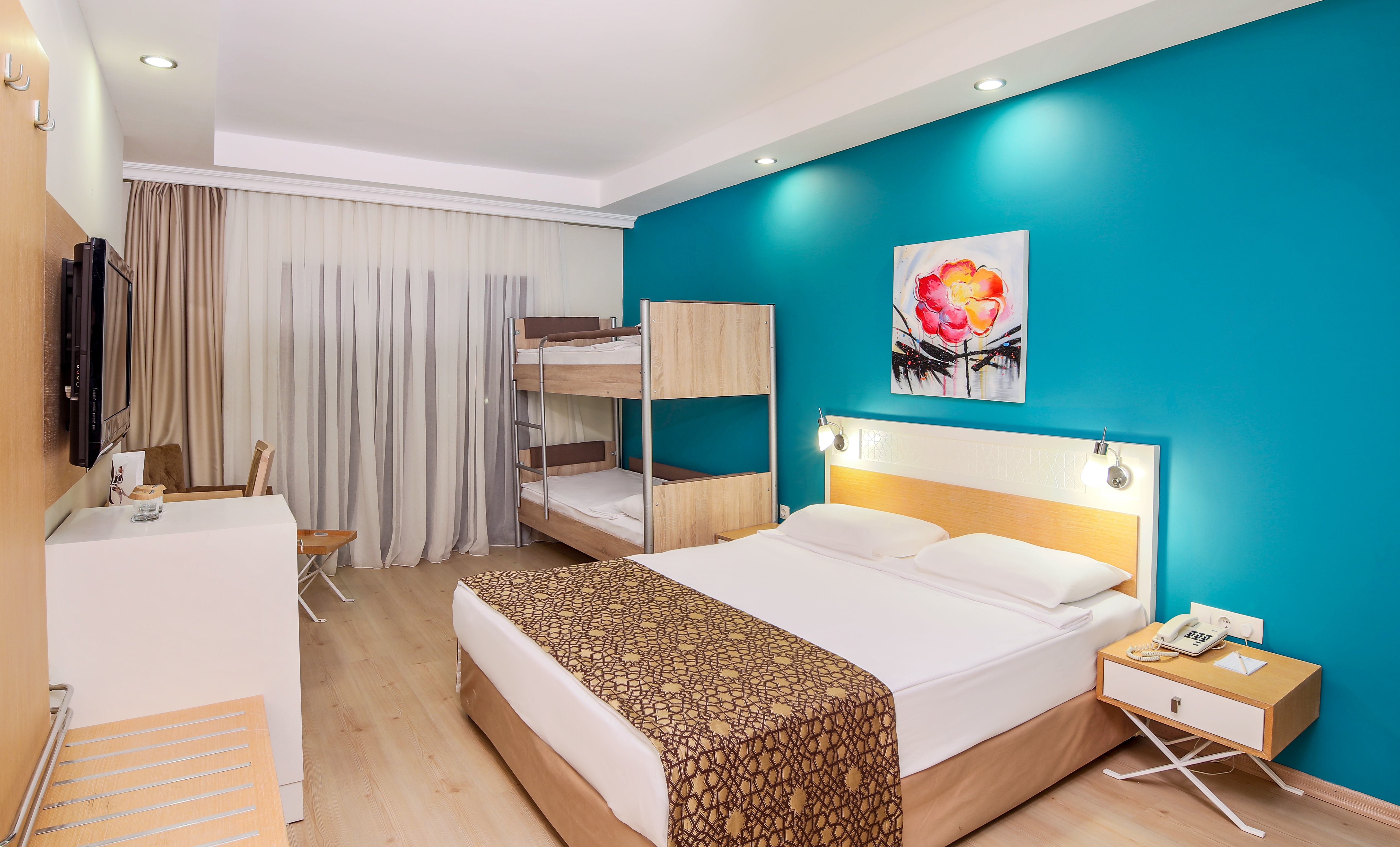 ROOM, BUNK BED