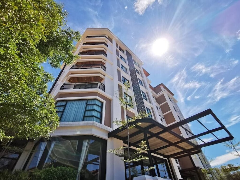 S Park Design Hotel in VIENTIANE