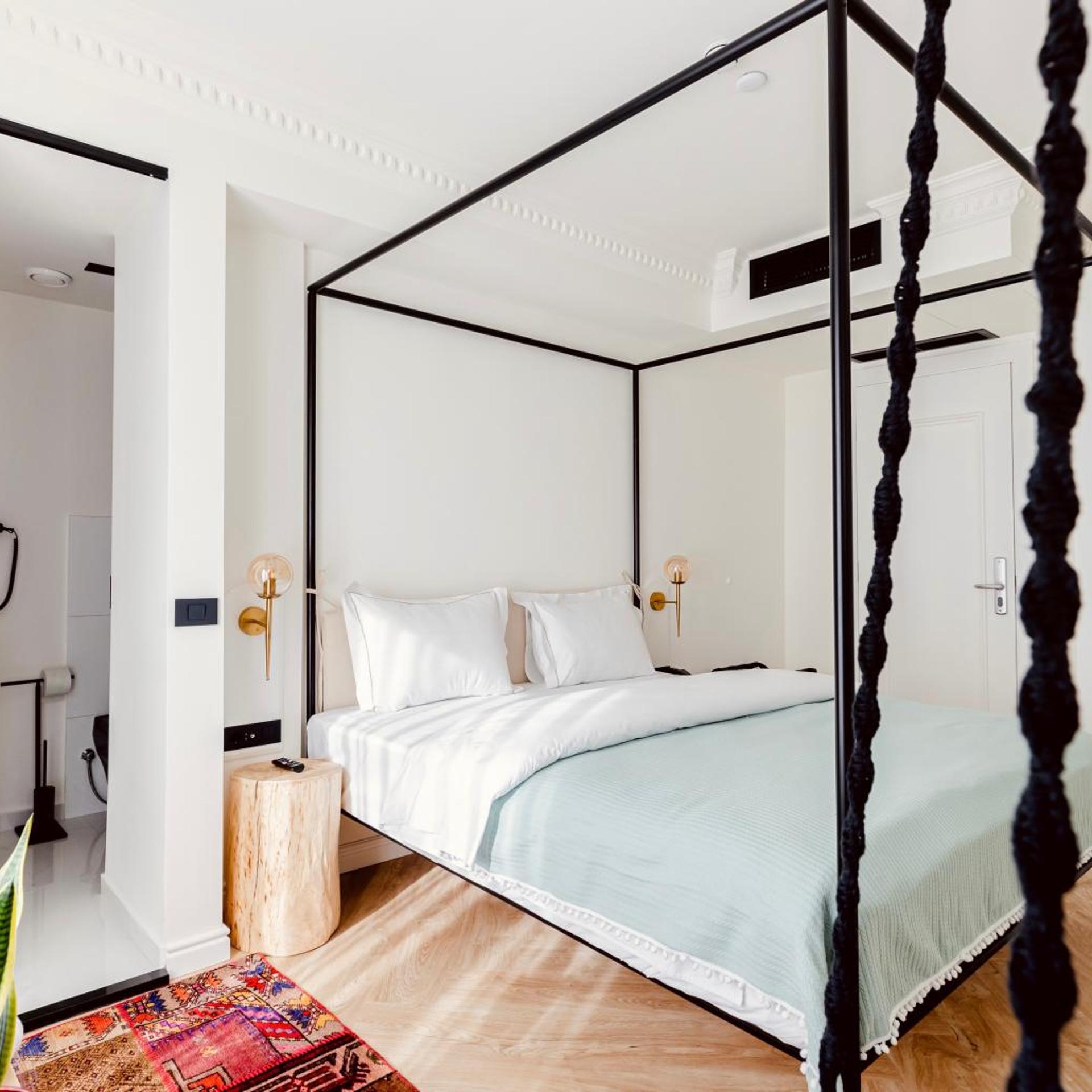 Garden Downtown Boutique Hotel Pristina 12/36