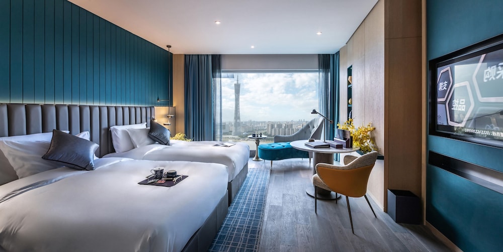 Room, 2 Double Beds, River View, Canton Tower
