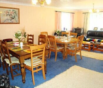 Da Vinci Guest House Gatwick 36/56