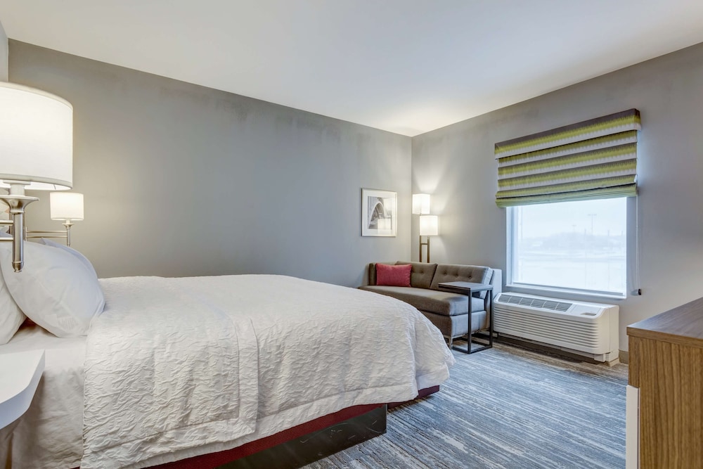 Hampton Inn St. Louis Wentzville MO 23/57