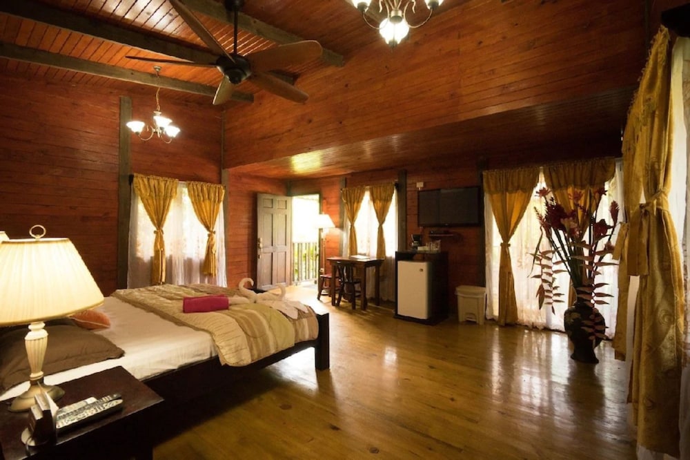 Blue River Resort Hot Springs and Spa 39/64