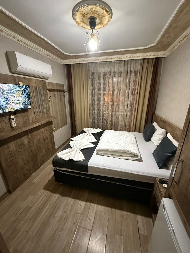 Ozgur Hotel 14/50