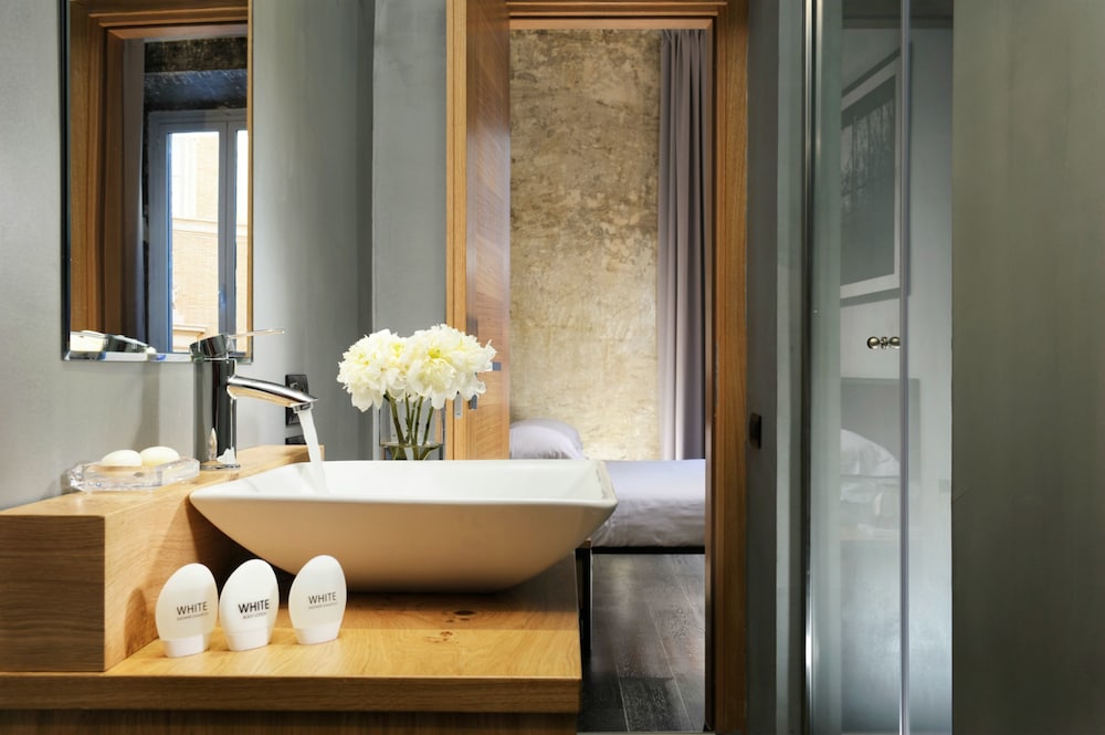 SUITE ART NAVONA 17/59