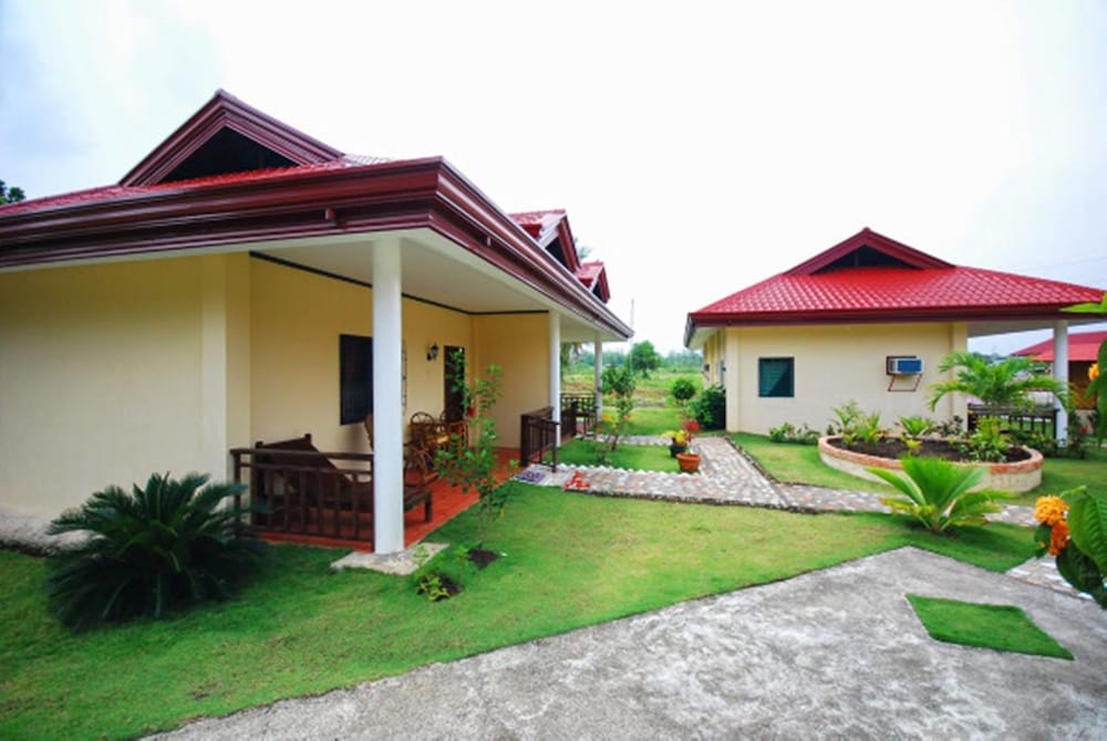 Bonita Oasis Beach Resort 52/60