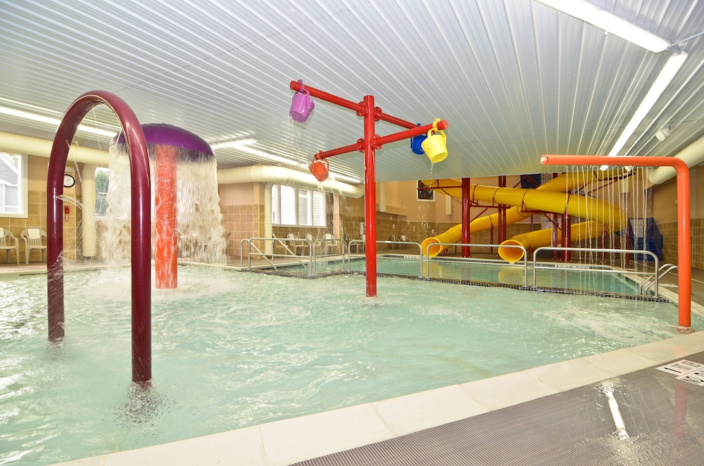 Comfort Inn & Suites Plattsburgh - Morrisonville 37/37