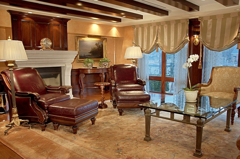 Delamar Greenwich Harbor 36/58