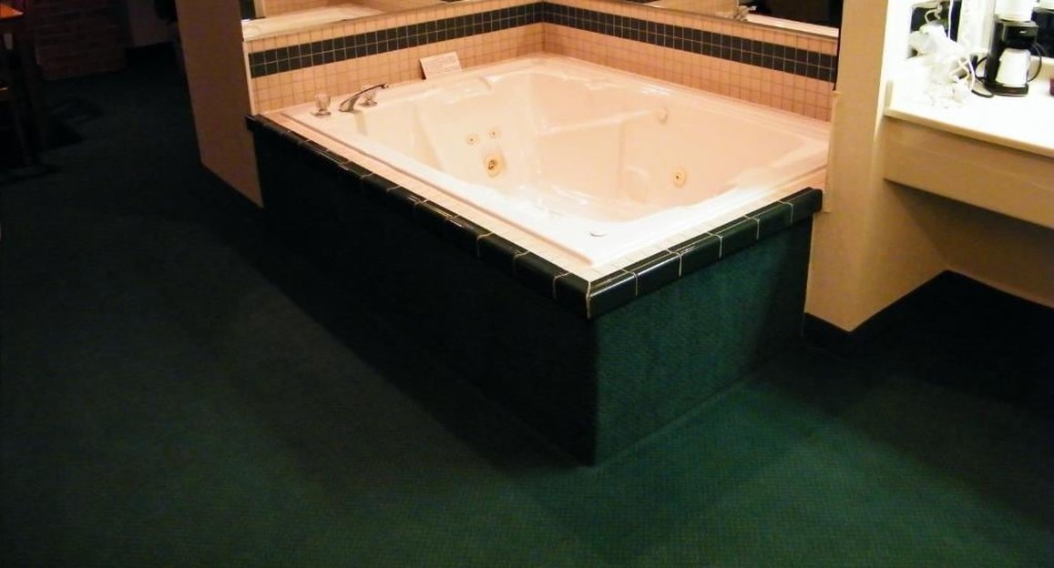 Capital O Amerihost Inn and Suites Mexico Hwy 54 MO 25/25