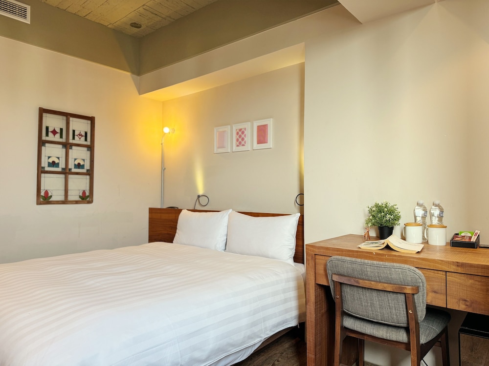 ECONOMY, DOUBLE BED
