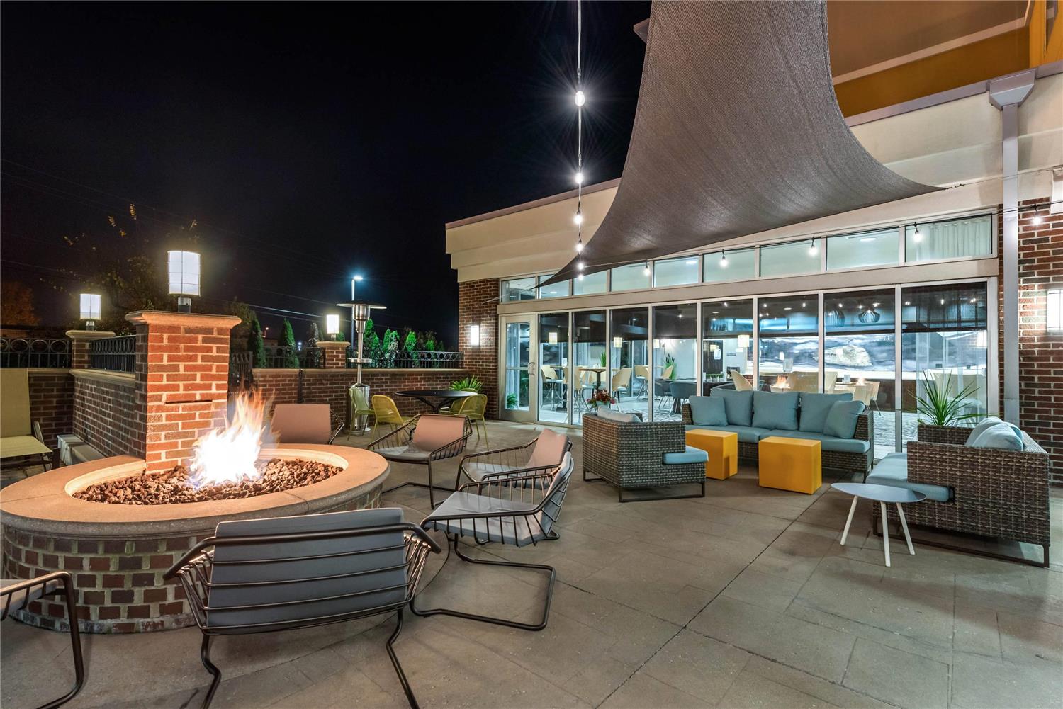 Cambria Hotel Akron - Canton Airport 34/41