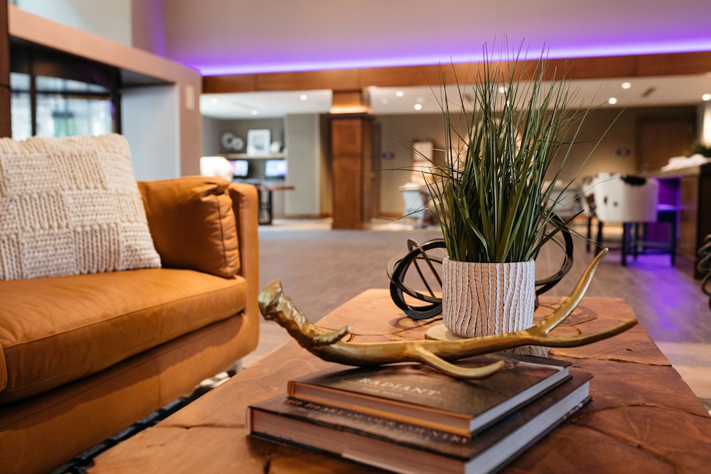 Revel Hotel Des Moines Urbandale, Tapestry Collection by Hilton 40/63