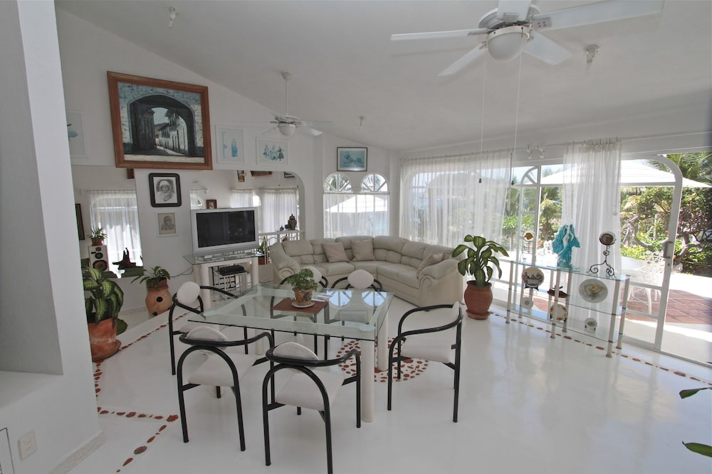 Villas Fa Sol 24/50