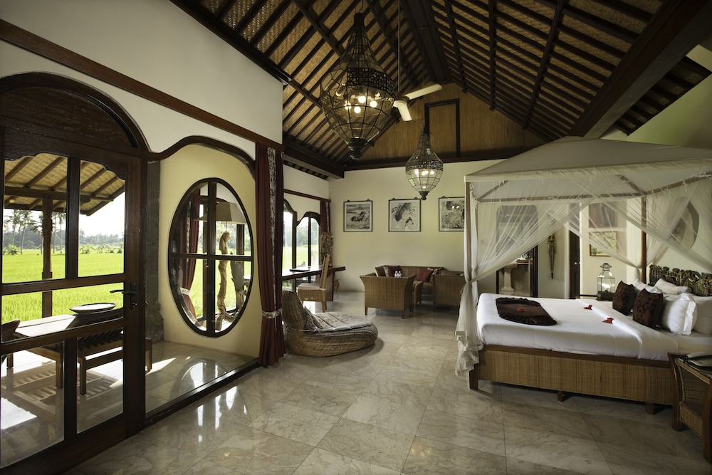 GREEN FIELD HOTEL AND BUNGALOW 24/50